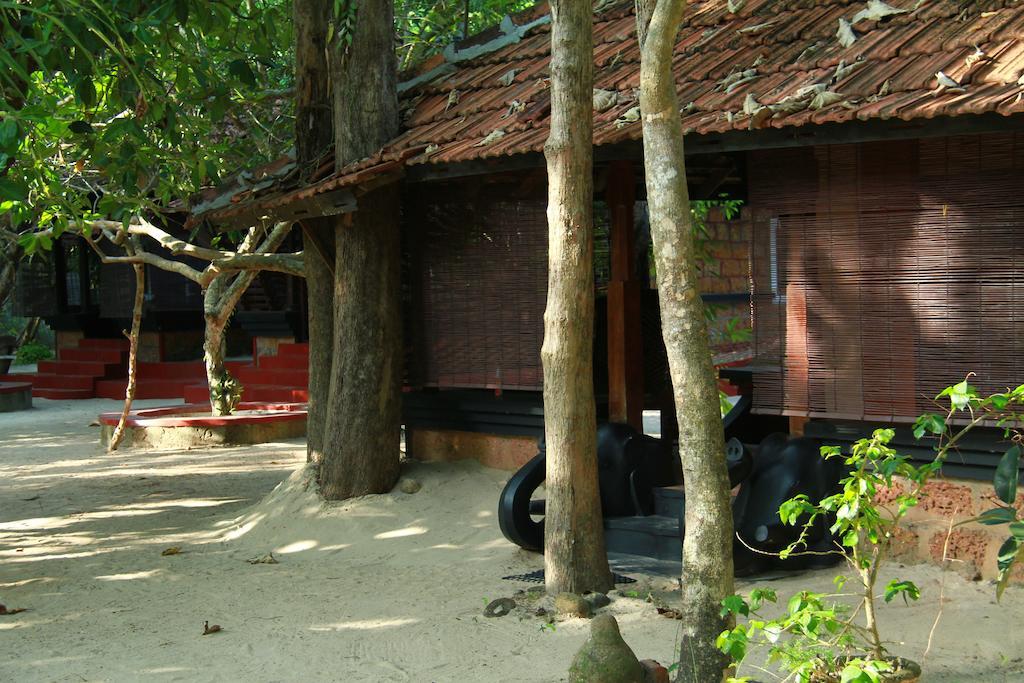 Arakkal Heritage Mararikulam Εξωτερικό φωτογραφία