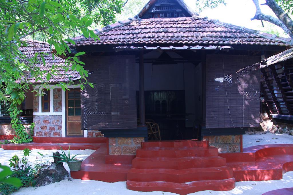 Arakkal Heritage Mararikulam Εξωτερικό φωτογραφία